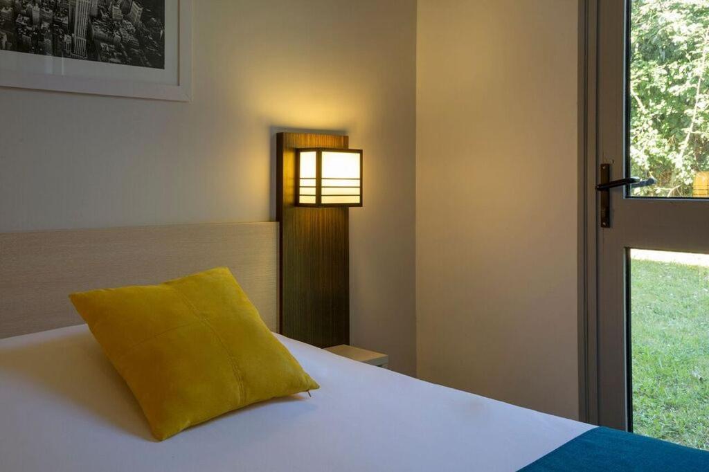 The Originals City, Hotel Novella Confort, Nantes Est Carquefou Exterior foto